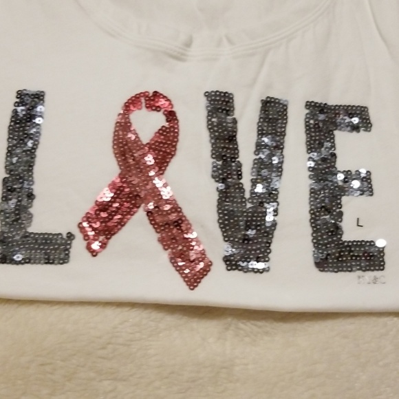 Priced lowereNyc Breastcancer tshirt🍒PRICE FIRM🍒 - Picture 5 of 8